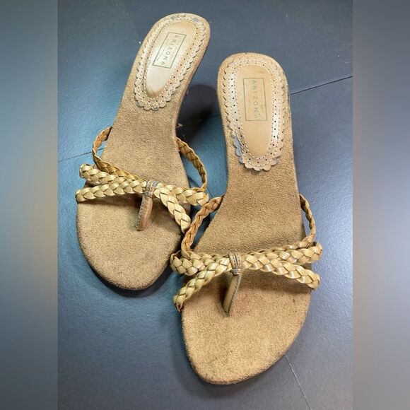 Arizona 2” Heel with Woven Tan Laces, size 8M - Picture 4 of 4